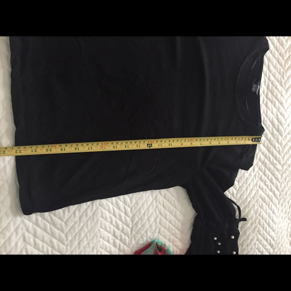 Shirt 🦋 - Picture 2 of 5